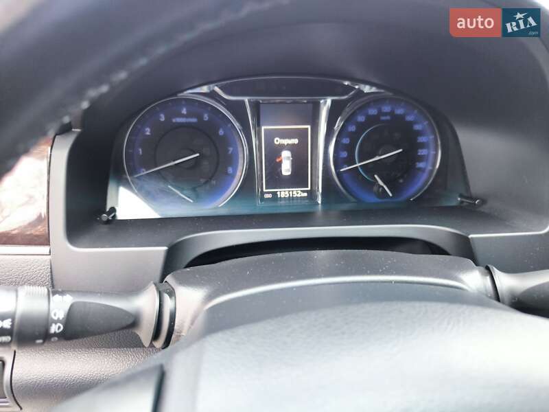 Седан Toyota Camry 2016 в Смеле