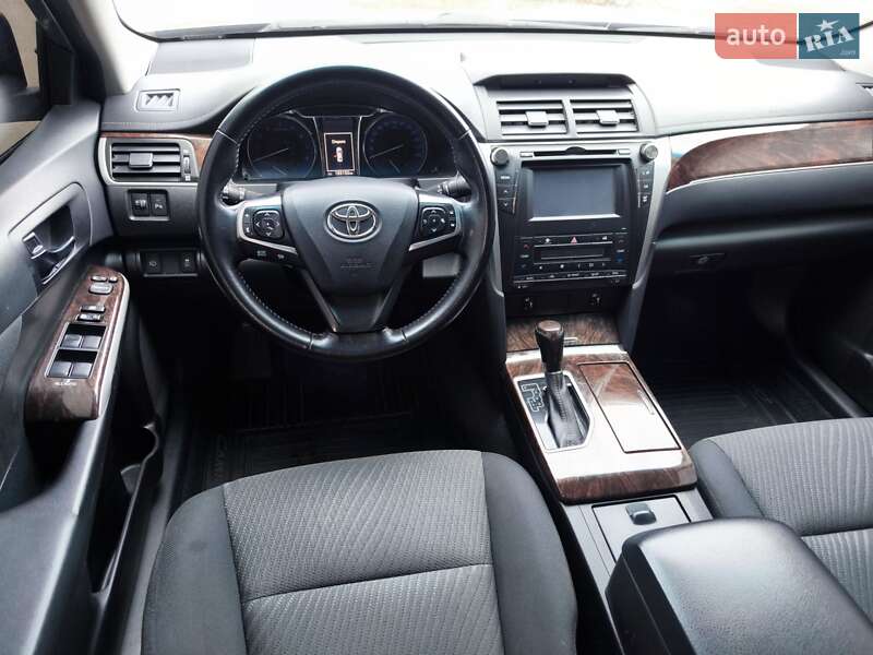 Седан Toyota Camry 2016 в Смеле