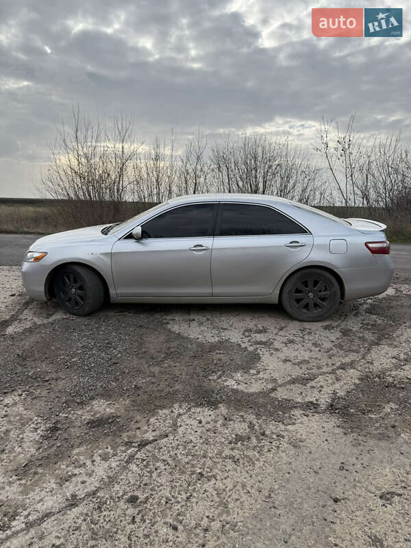 Седан Toyota Camry 2007 в Кривом Озере