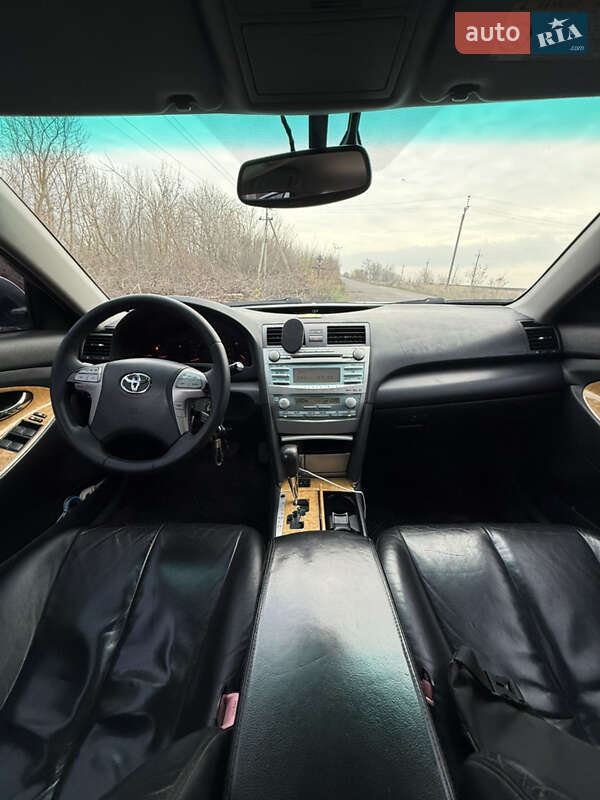 Седан Toyota Camry 2007 в Кривом Озере