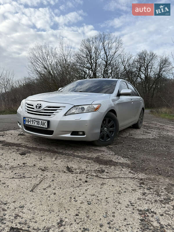 Седан Toyota Camry 2007 в Кривом Озере