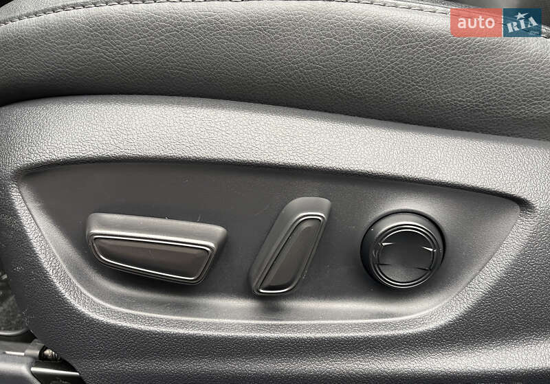 Седан Toyota Camry 2021 в Киеве фото 24 Седан Toyota Camry 2021 в Киеве