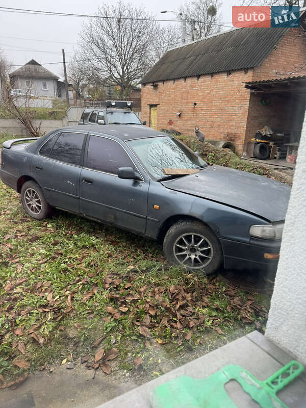 Седан Toyota Camry 1991 в Виннице