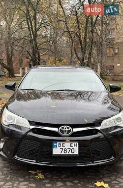 Седан Toyota Camry 2016 в Николаеве