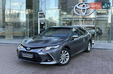 Седан Toyota Camry 2021 в Києві
