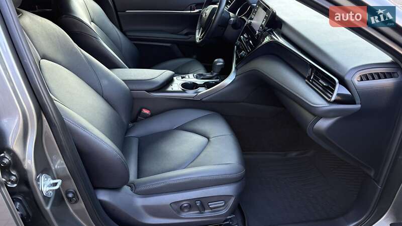 Седан Toyota Camry 2021 в Киеве фото 5 Седан Toyota Camry 2021 в Киеве