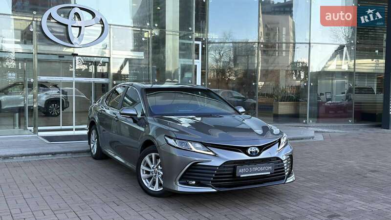 Седан Toyota Camry 2021 в Киеве фото 18 Седан Toyota Camry 2021 в Киеве
