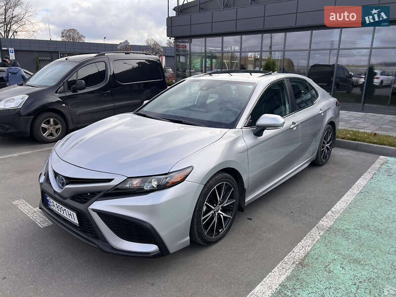 Седан Toyota Camry 2022 в Умани фото 40 Седан Toyota Camry 2022 в Умани