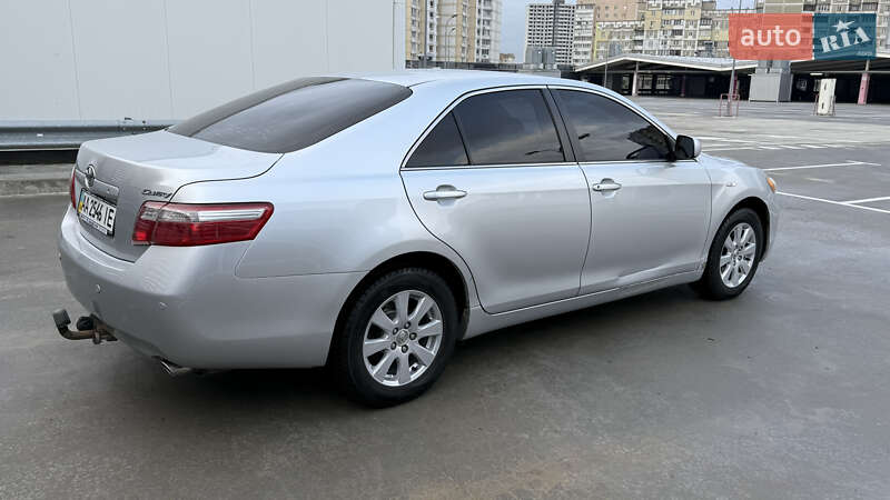 Седан Toyota Camry 2008 в Киеве
