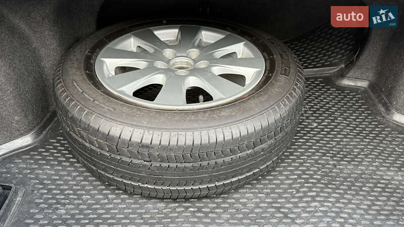 Седан Toyota Camry 2008 в Киеве