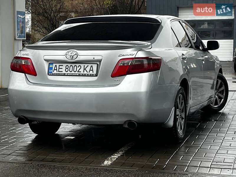 Седан Toyota Camry 2007 в Днепре