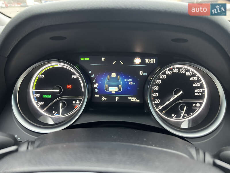 Седан Toyota Camry 2021 в Киеве