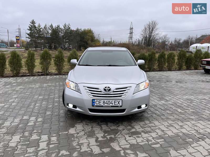 Седан Toyota Camry 2007 в Черновцах