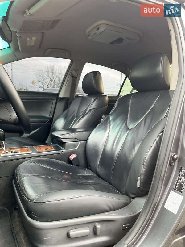 Седан Toyota Camry 2007 в Кропивницком