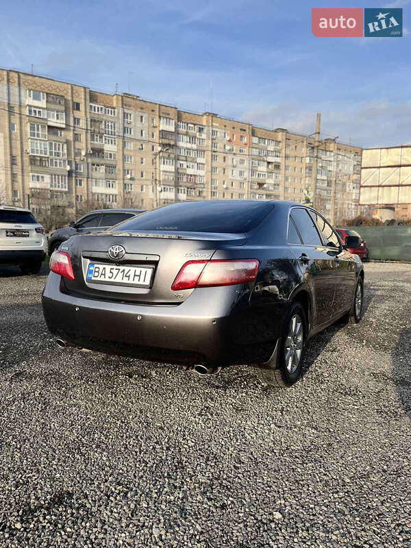 Седан Toyota Camry 2007 в Кропивницком