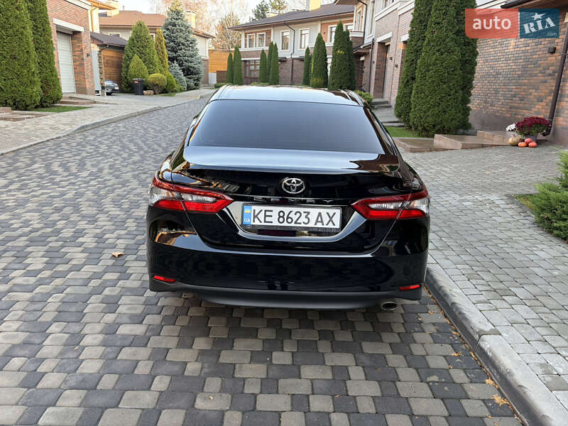 Седан Toyota Camry 2022 в Днепре фото 4 Седан Toyota Camry 2022 в Днепре