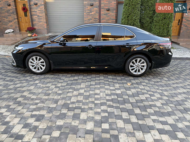 Седан Toyota Camry 2022 в Днепре фото 5 Седан Toyota Camry 2022 в Днепре