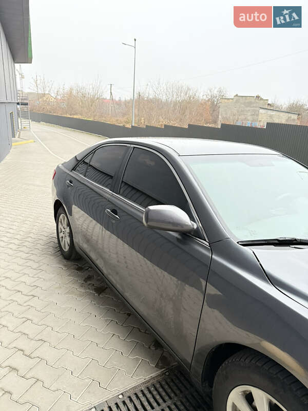 Седан Toyota Camry 2009 в Тернополе