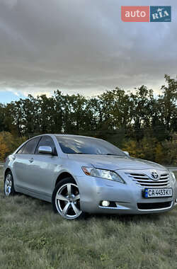 Седан Toyota Camry 2007 в Умані