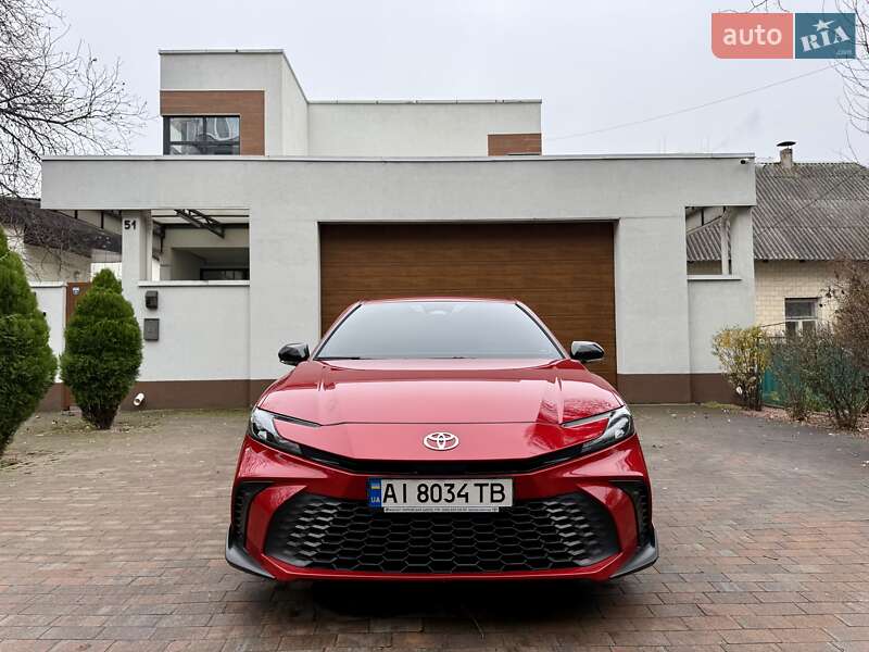 Седан Toyota Camry 2024 в Киеве