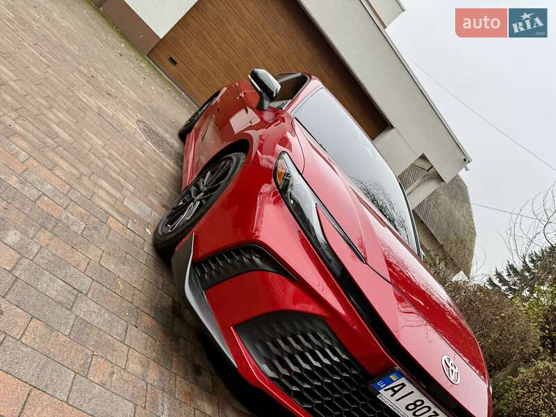 Седан Toyota Camry 2024 в Киеве