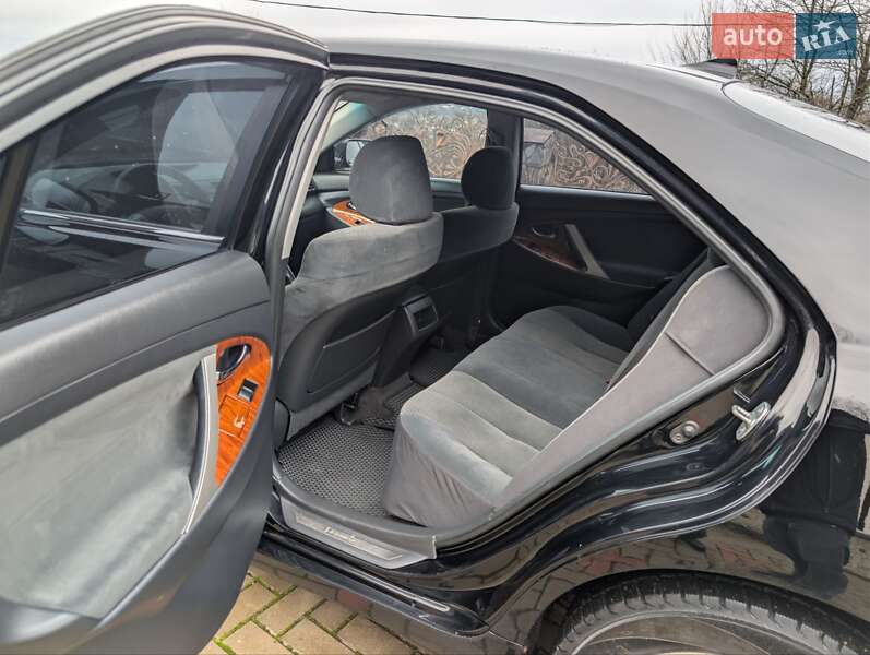 Седан Toyota Camry 2008 в Ивано-Франковске