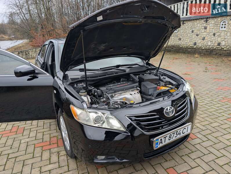 Седан Toyota Camry 2008 в Ивано-Франковске