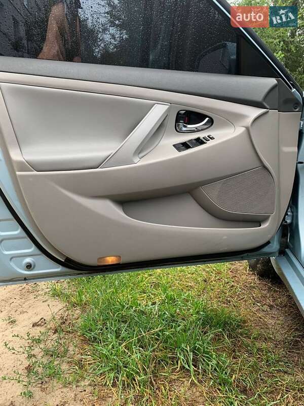 Седан Toyota Camry 2007 в Киеве