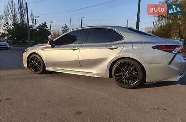 Седан Toyota Camry 2021 в Днепре
