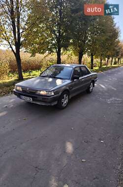 Седан Toyota Camry 1989 в Рівному