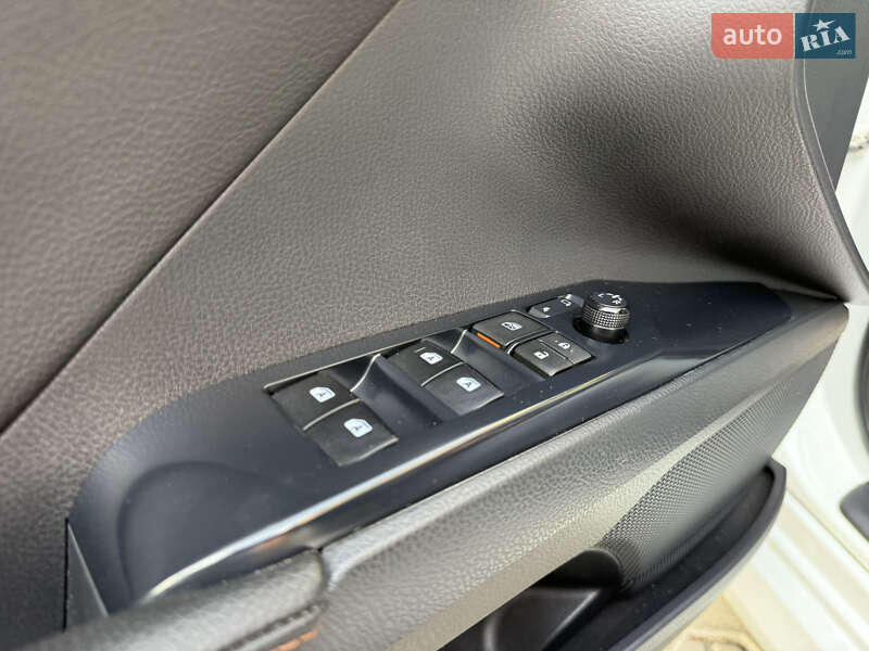 Седан Toyota Camry 2018 в Виннице фото 21 Седан Toyota Camry 2018 в Виннице