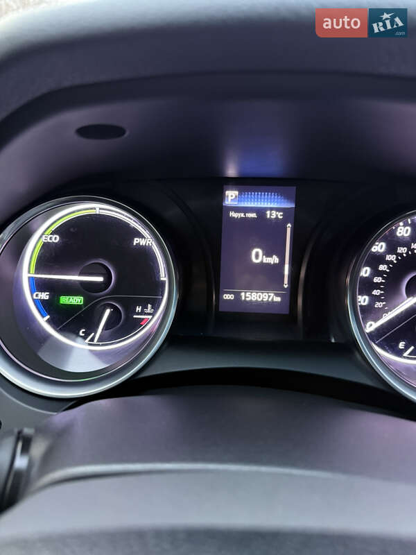 Седан Toyota Camry 2018 в Полтаве