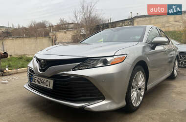 Седан Toyota Camry 2017 в Южноукраїнську