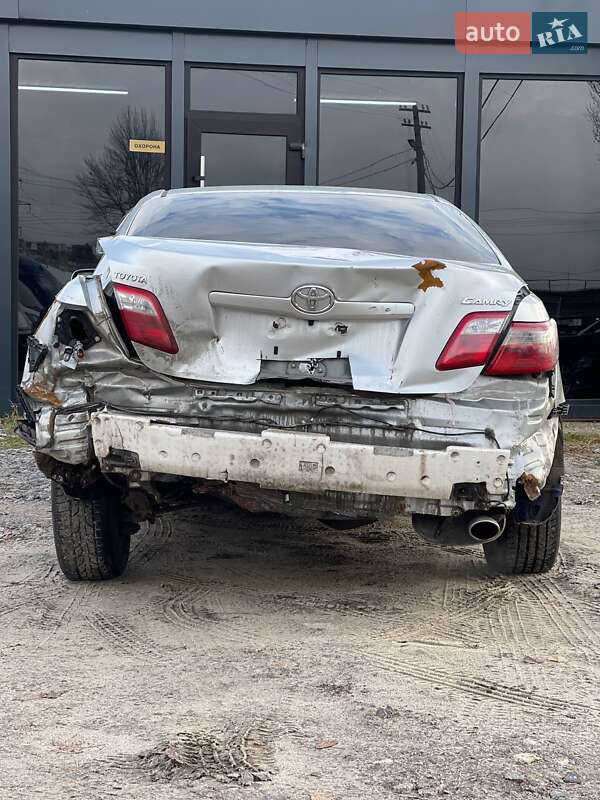 Седан Toyota Camry 2007 в Киеве