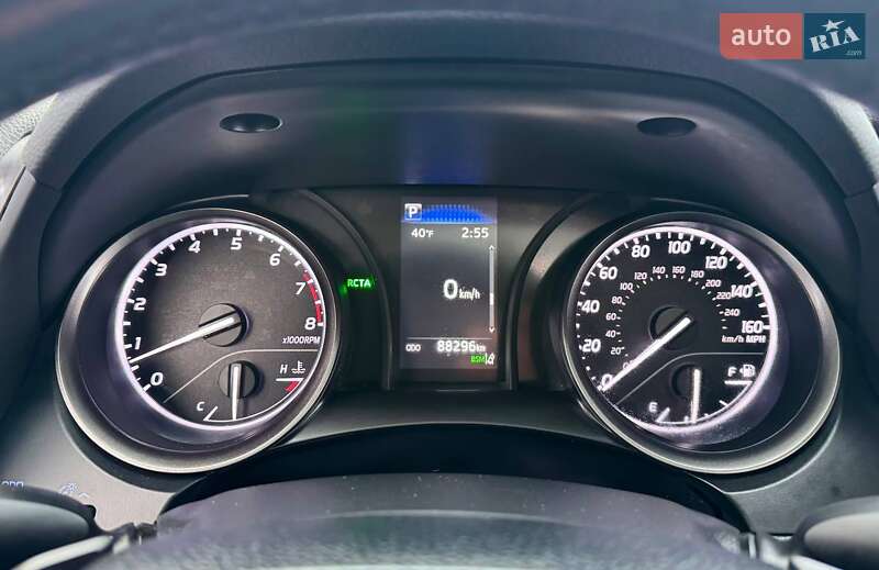 Седан Toyota Camry 2020 в Киеве