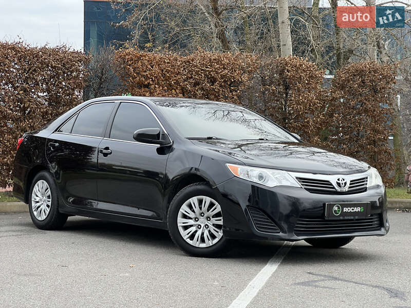 Toyota Camry 2013