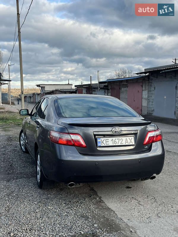 Седан Toyota Camry 2006 в Кривом Роге