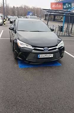 Седан Toyota Camry 2015 в Киеве