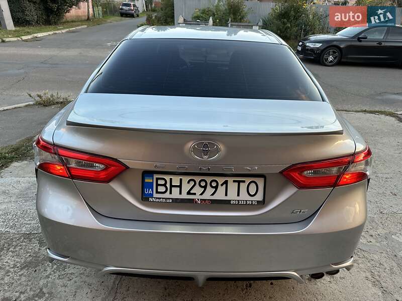 Седан Toyota Camry 2018 в Одессе