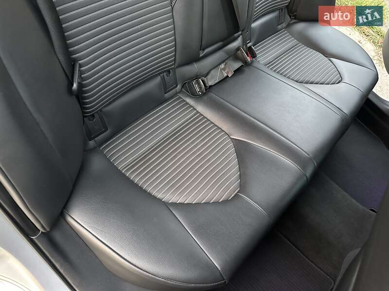 Седан Toyota Camry 2018 в Одессе