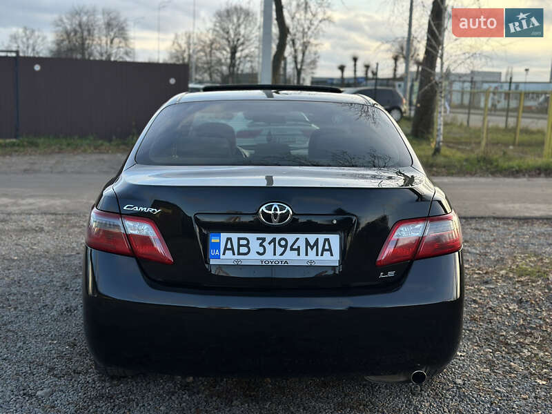 Седан Toyota Camry 2007 в Виннице