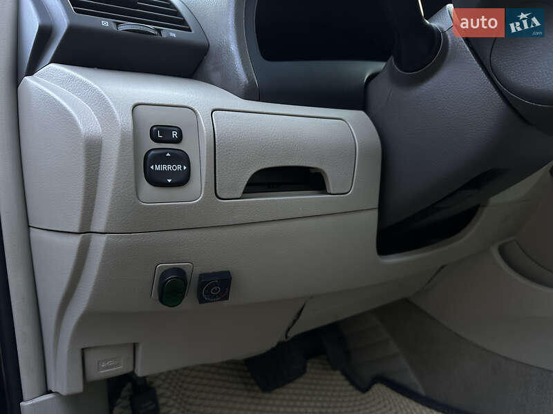 Седан Toyota Camry 2007 в Виннице