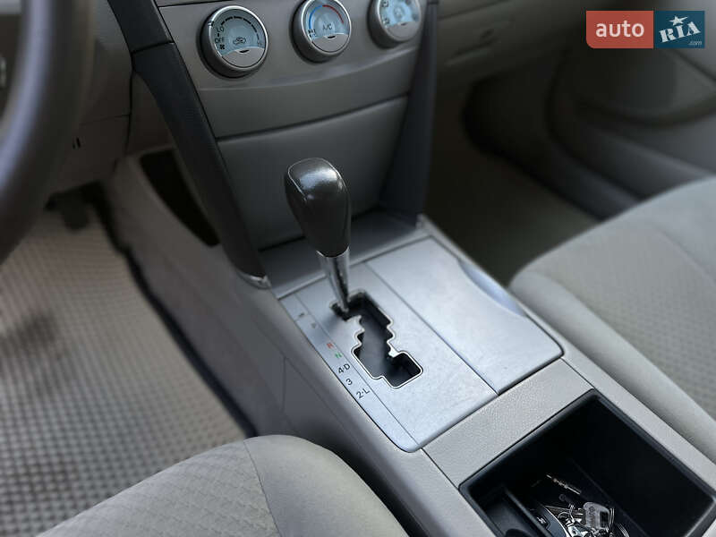 Седан Toyota Camry 2007 в Виннице