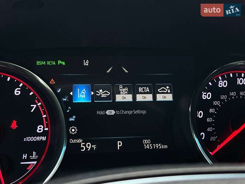 Седан Toyota Camry 2018 в Киеве