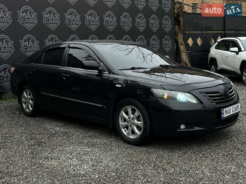 Седан Toyota Camry 2008 в Києві
