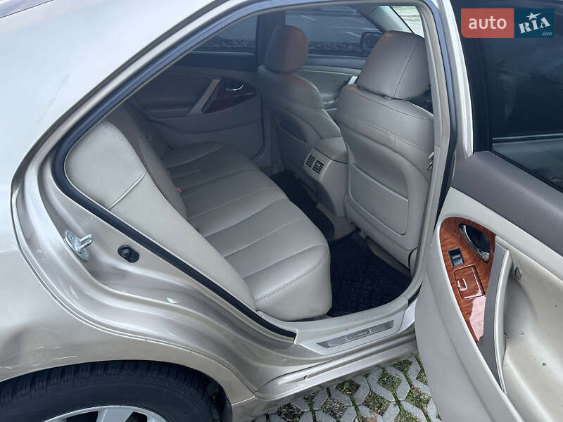 Седан Toyota Camry 2008 в Харькове