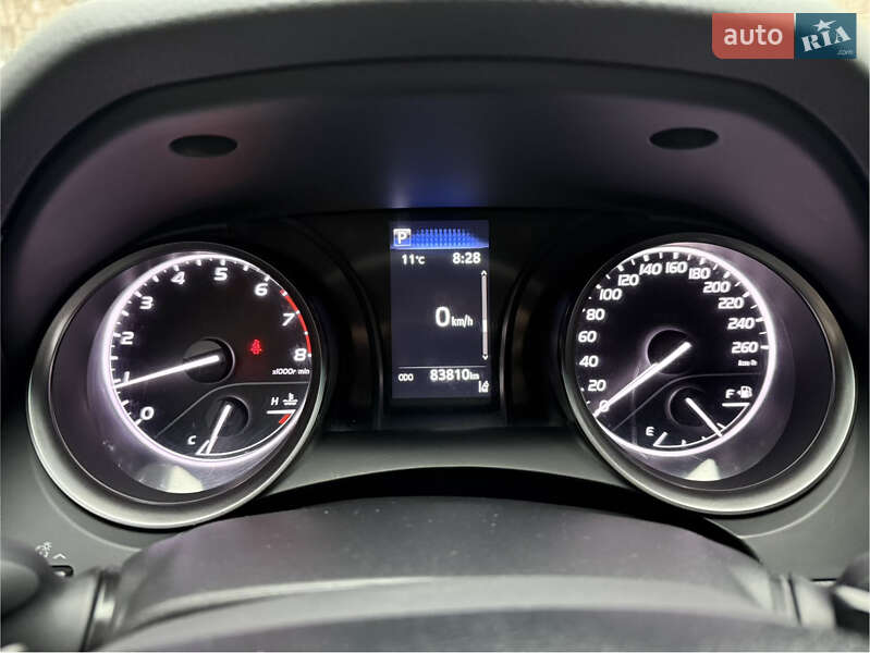 Седан Toyota Camry 2021 в Днепре