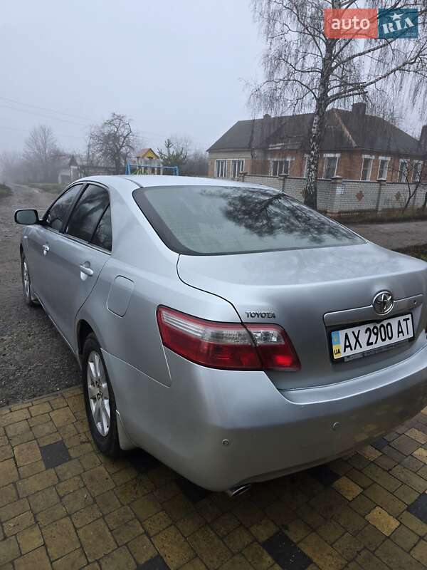 Седан Toyota Camry 2007 в Харькове