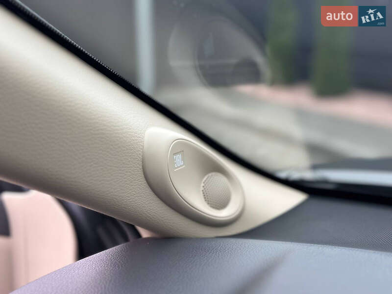 Седан Toyota Camry 2021 в Днепре