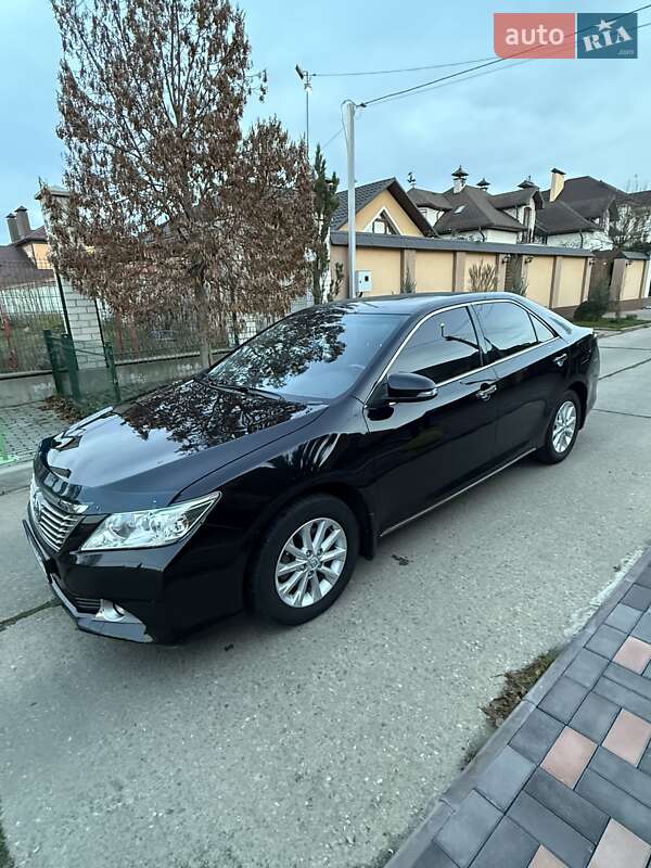 Седан Toyota Camry 2012 в Николаеве